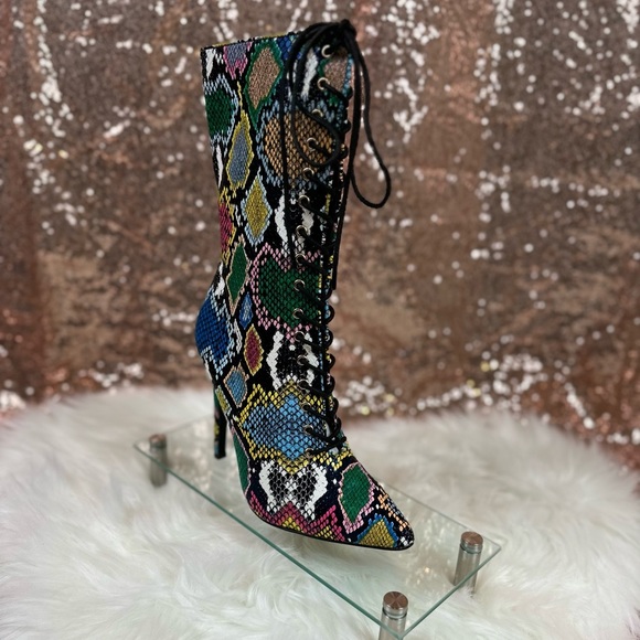 Size 7, Multicolored Snake Print Mid Calf Boots - Picture 3 of 4